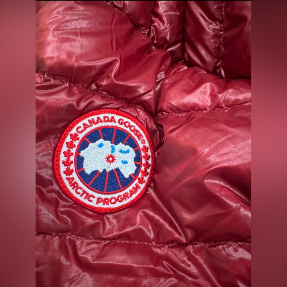 Canada Goose Crofton Water Resistant Packable Quilted 750-Fill-Power Down Jacket - Picture 12 of 12
